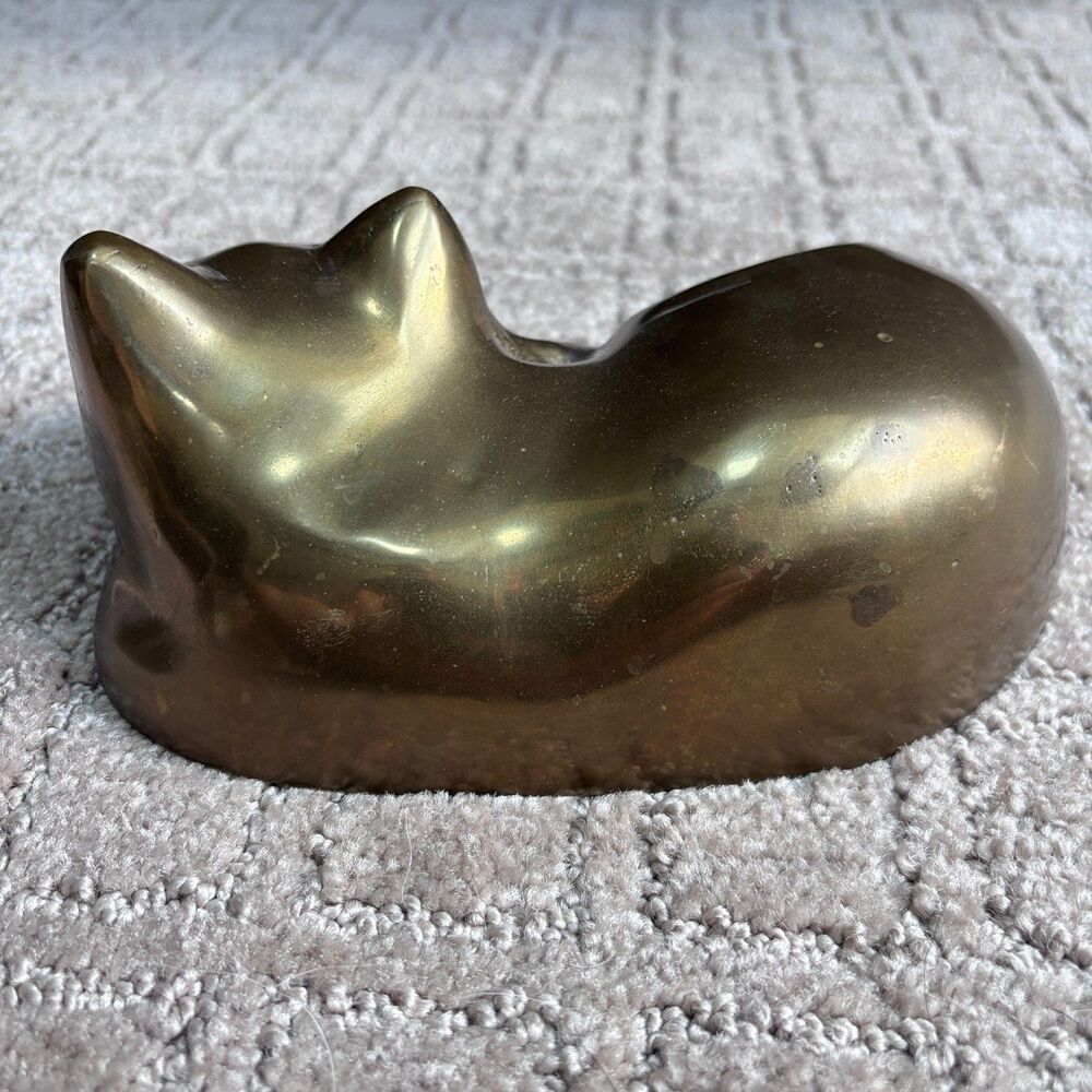 Vintage Brass Reclining Cat Statue Amber Eyes Hollow Bottom MCM Decor - Picture 5 of 7